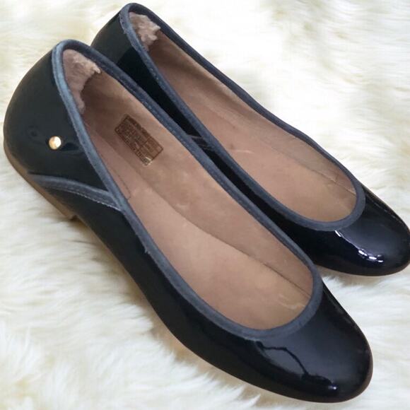 BOGO UGG Sz 6.5 Navy Blue Patent Leather Round Toe Ballerina Flats - Picture 1 of 11